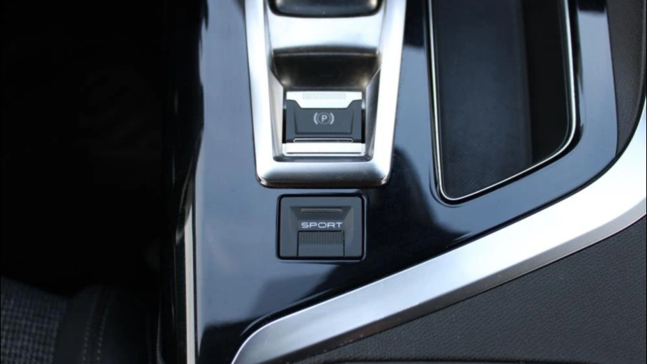 PEUGEOT 3008 3008 1.6 PureTech GPF Allure S&S EAT8