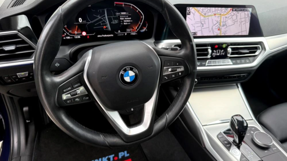 BMW Seria 3 330i xDrive Sport Line sport-aut