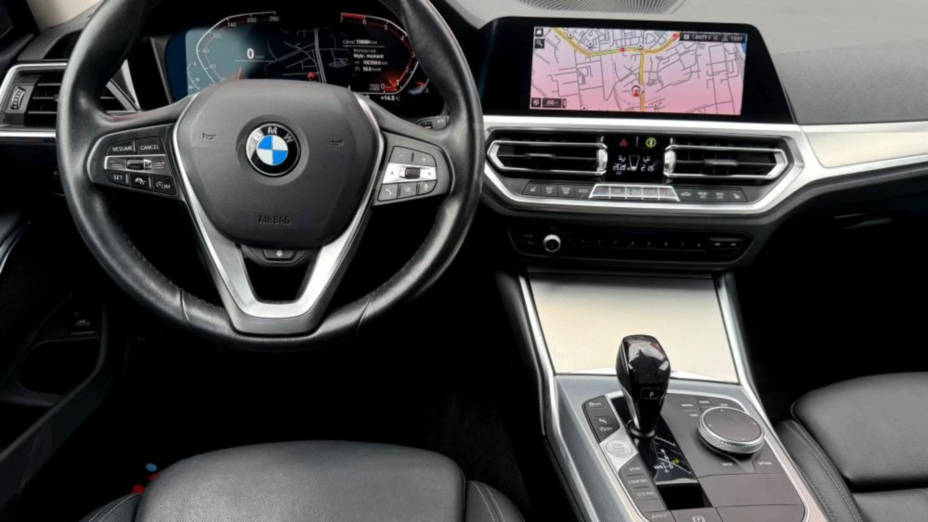 BMW Seria 3 330i xDrive Sport Line sport-aut