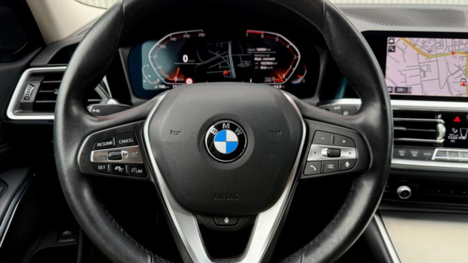 BMW Seria 3 330i xDrive Sport Line sport-aut