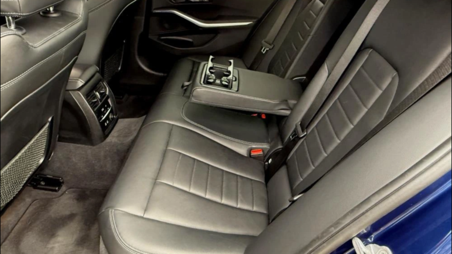 BMW Seria 3 330i xDrive Sport Line sport-aut