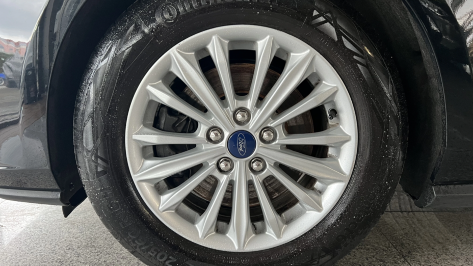 FORD Focus Focus 1.0 EcoBoost Titanium ASS