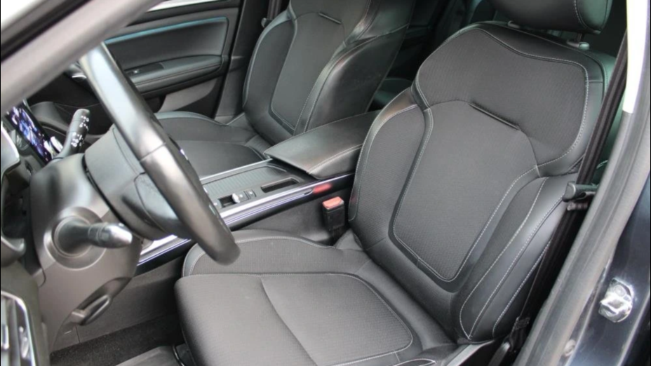 RENAULT Megane Megane 1.3 TCe FAP Techno EDC