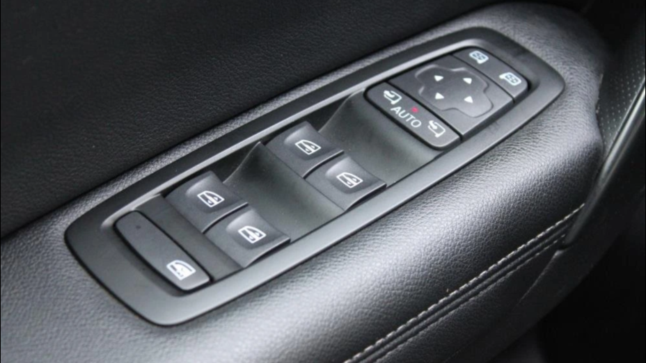 RENAULT Megane Megane 1.3 TCe FAP Techno EDC