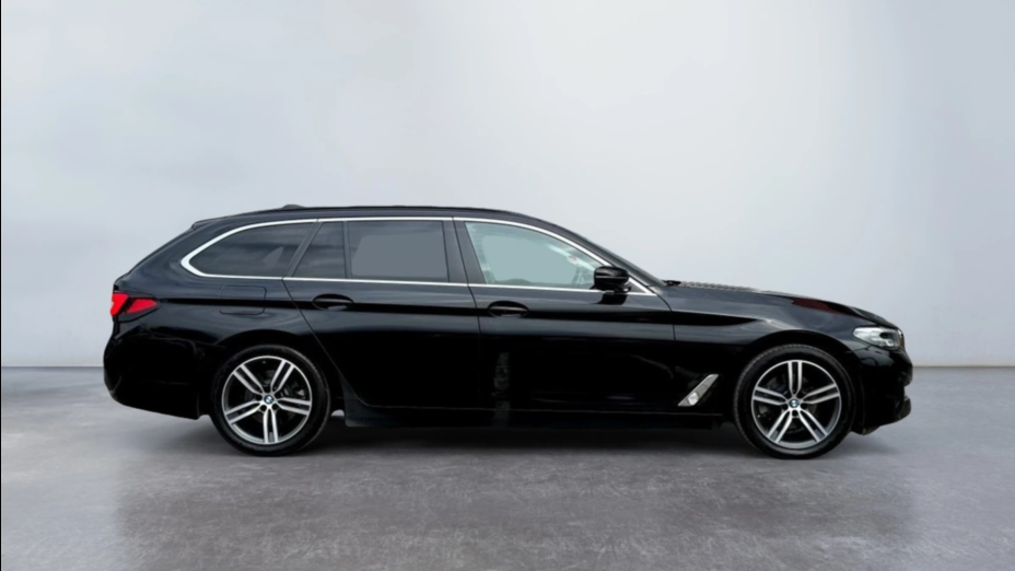 BMW Seria 5 520d xDrive Luxury Line sport-aut