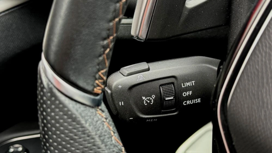 PEUGEOT 5008 5008 2.0 BlueHDi GT Pack S&S EAT8