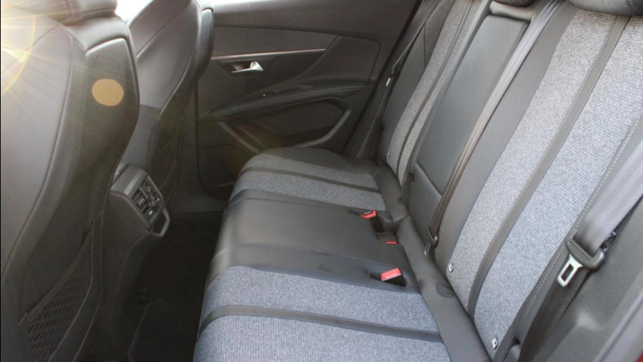 PEUGEOT 3008 3008 1.5 BlueHDi Allure S&S EAT8