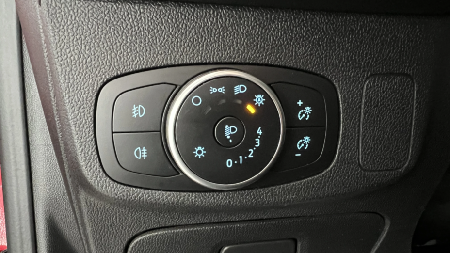 FORD Focus Focus 1.0 EcoBoost mHEV Titanium