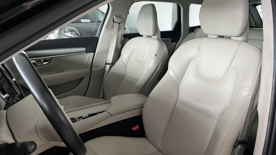 VOLVO V90 V90 T4 Momentum aut