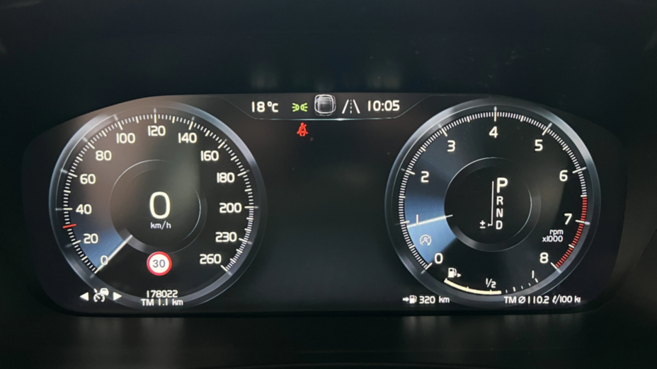 VOLVO V90 V90 T4 Momentum aut