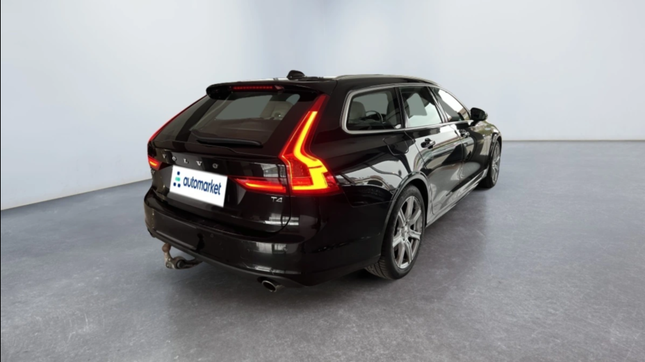 VOLVO V90 V90 T4 Momentum aut