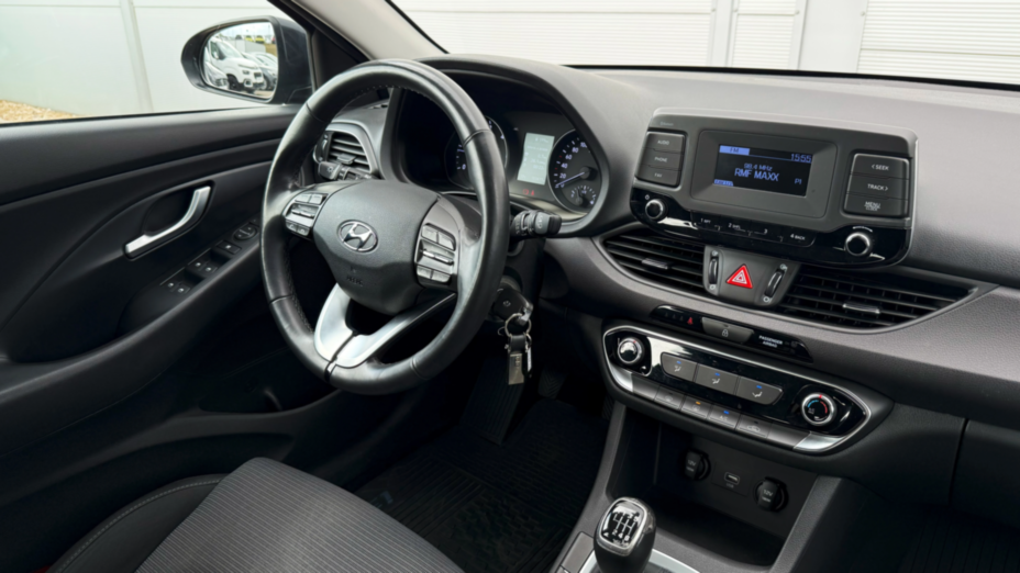 HYUNDAI i30 i30 1.6 D Classic +