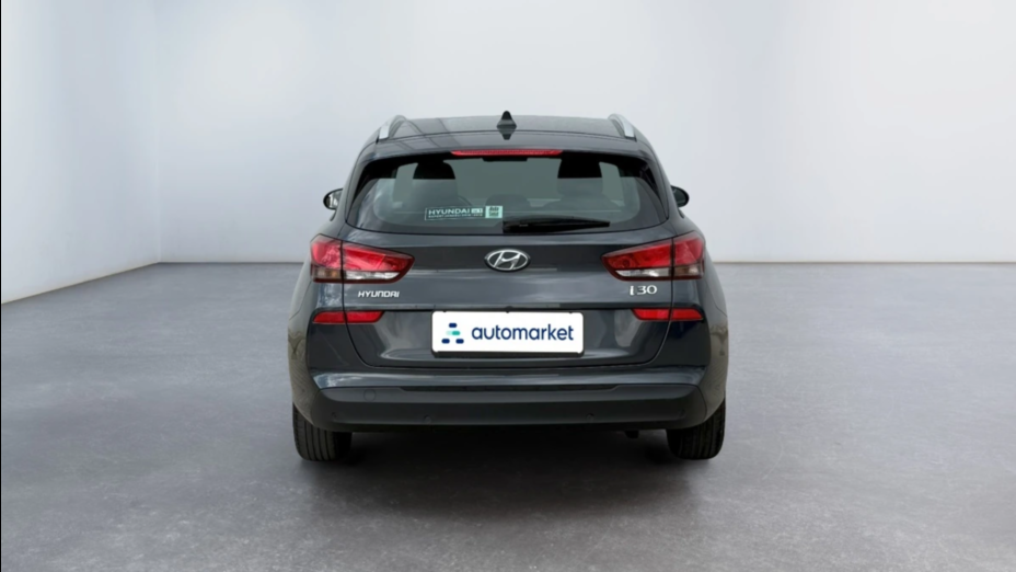 HYUNDAI i30 i30 1.6 D Classic +