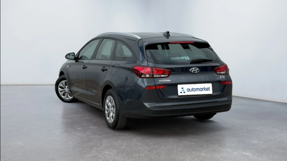HYUNDAI i30 i30 1.6 D Classic +