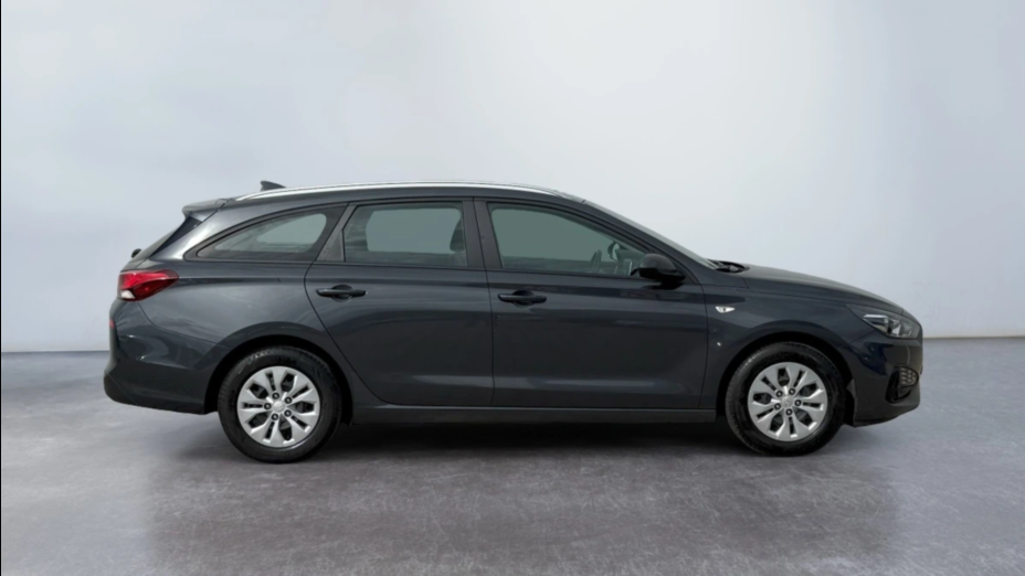 HYUNDAI i30 i30 1.6 D Classic +
