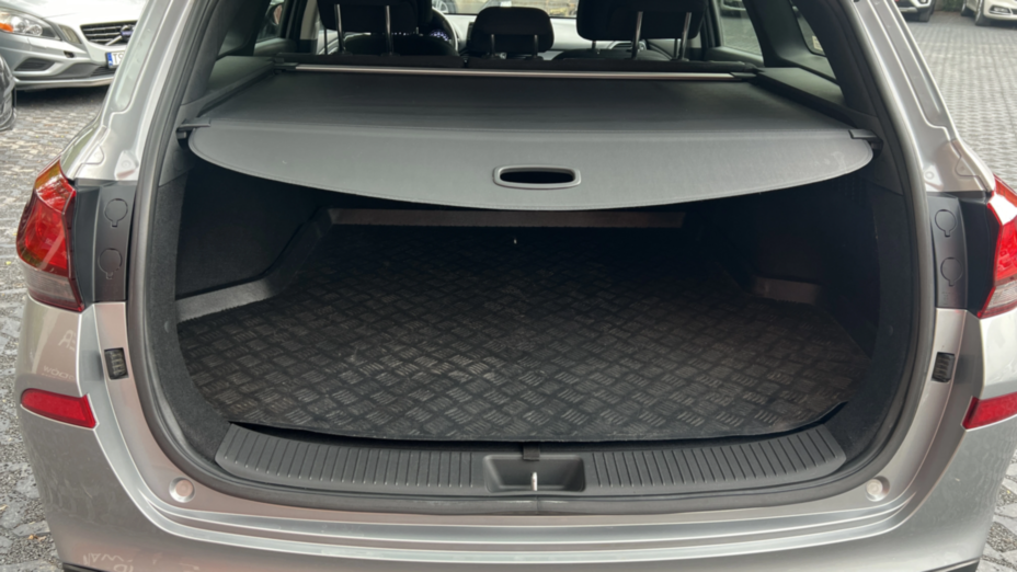 HYUNDAI i30 i30 1.5 DPI Modern