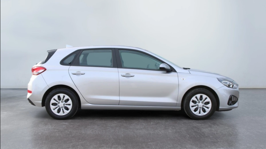 HYUNDAI i30 i30 1.5 DPI Classic +