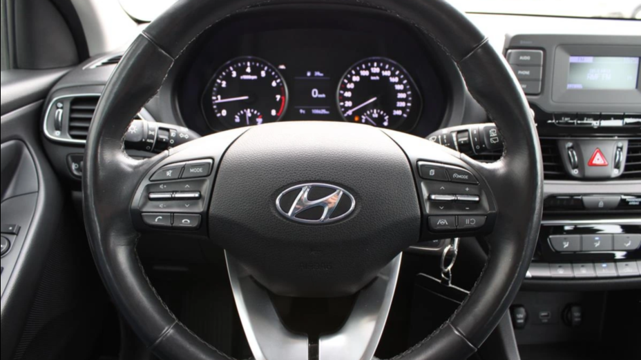 HYUNDAI i30 i30 1.5 DPI Classic +