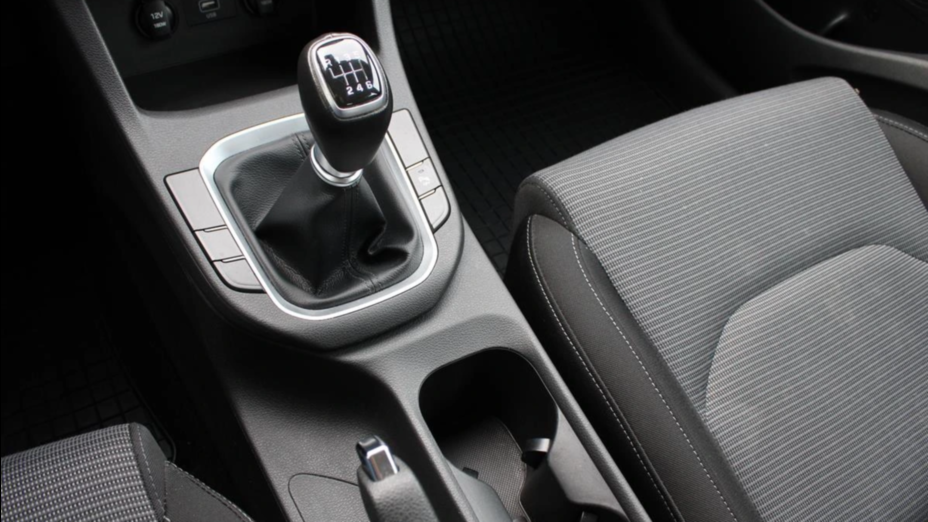 HYUNDAI i30 i30 1.5 DPI Classic +