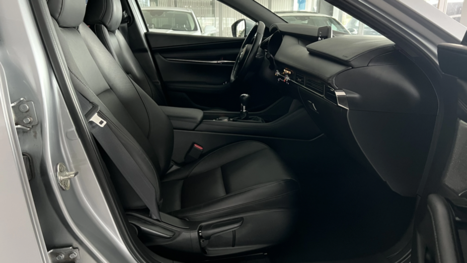 MAZDA 3 3 2.0 mHEV Homura