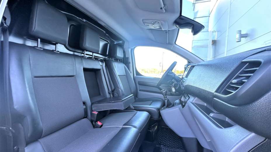 OPEL Vivaro Vivaro 2.0 CDTI Long 3,1t Enjoy