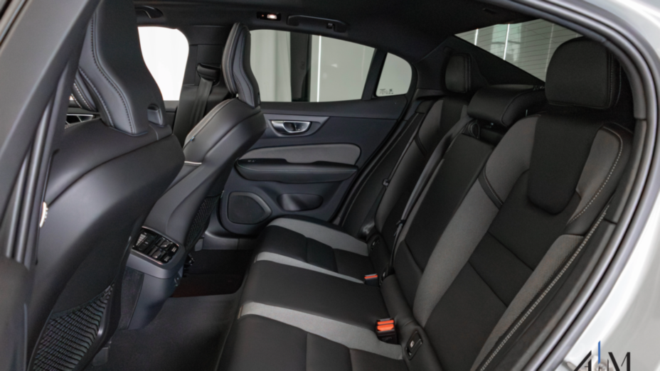 VOLVO S60 S60 B5 B AWD Ultimate Dark aut
