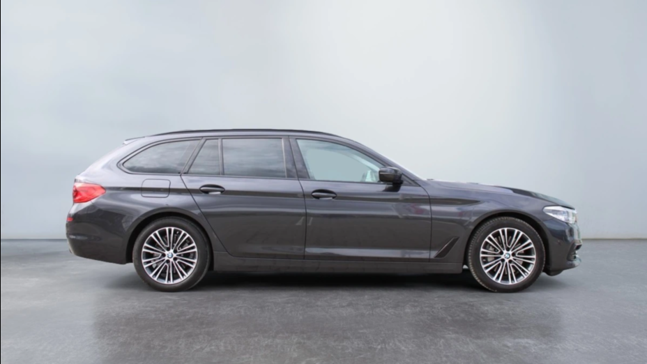 BMW Seria 5 530i xDrive Sport Line sport-aut