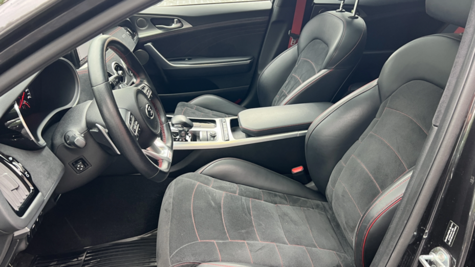 KIA Stinger Stinger 3.3 T-GDI V6 GT Prestige Line AWD