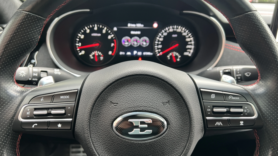 KIA Stinger Stinger 3.3 T-GDI V6 GT Prestige Line AWD