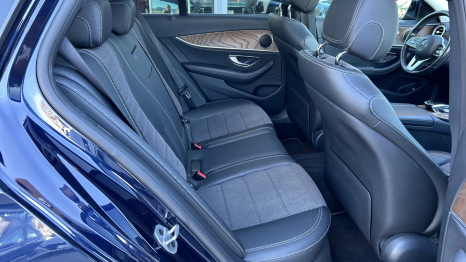 MERCEDES-BENZ E Klasa E 220 d 9G-TRONIC