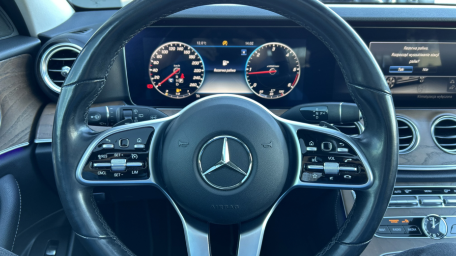 MERCEDES-BENZ E Klasa E 220 d 9G-TRONIC