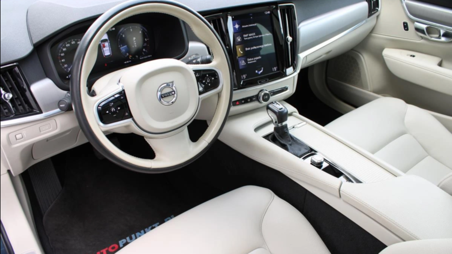 VOLVO V90 V90 D4 Momentum aut