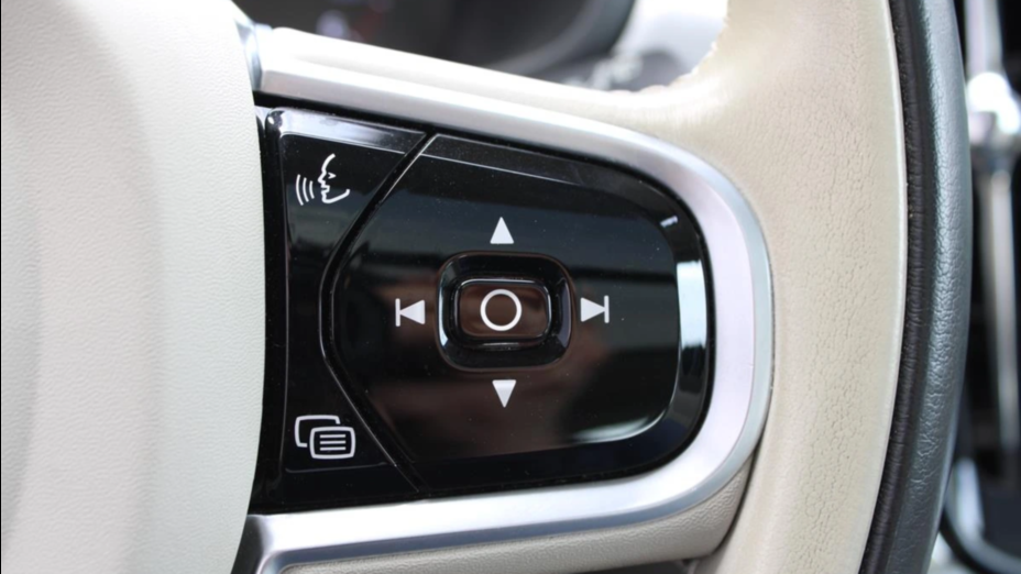 VOLVO V90 V90 D4 Momentum aut