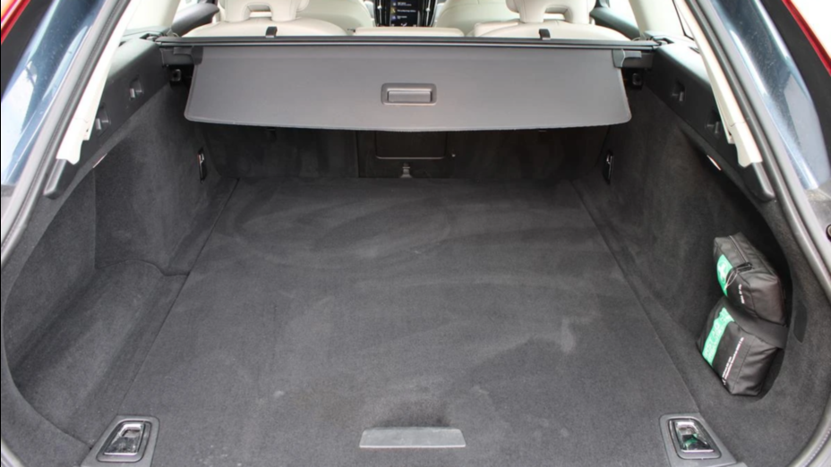 VOLVO V90 V90 D4 Momentum aut