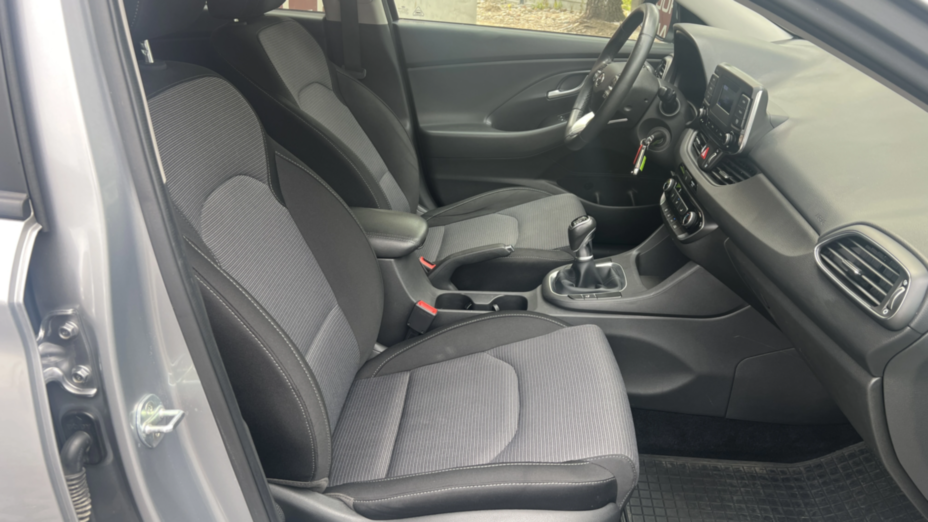 HYUNDAI i30 i30 1.5 DPI Modern