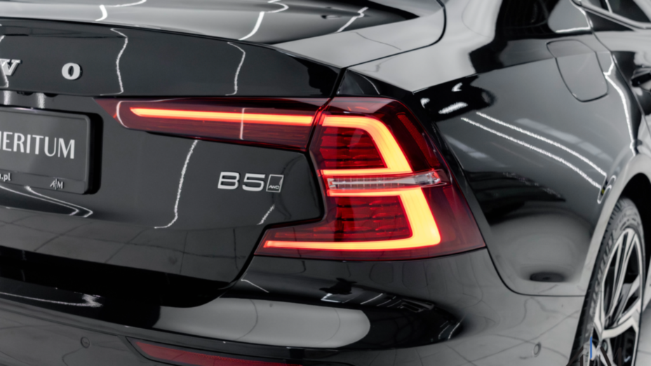 VOLVO S60 S60 B5 B AWD Ultimate Dark aut