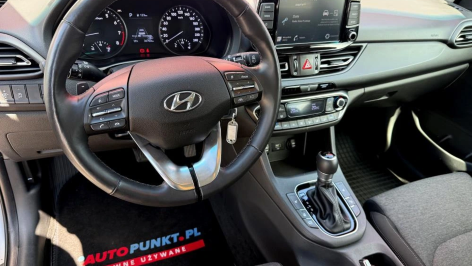 HYUNDAI i30 i30 1.5 T-GDI 48V Smart DCT