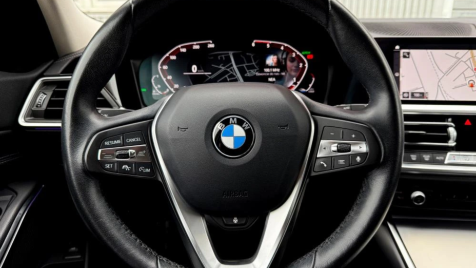 BMW Seria 3 320d xDrive Luxury Line sport-aut