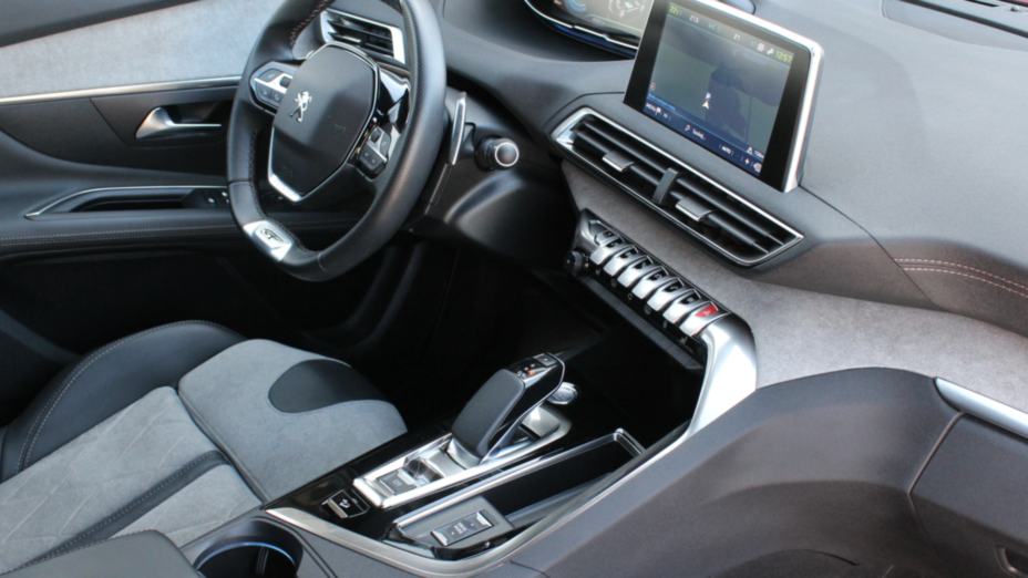 PEUGEOT 3008 3008 1.6 PureTech Hybrid4 PHEV GT S&S EAT8