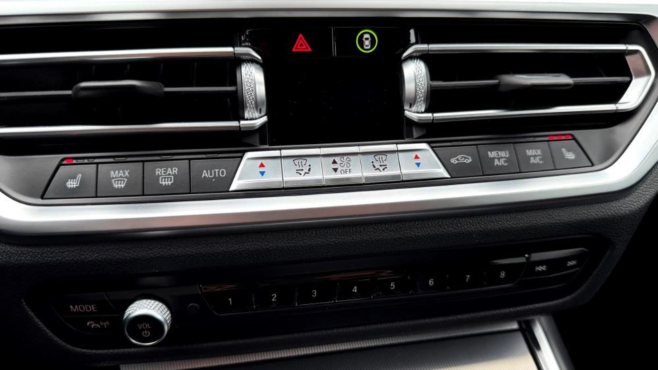 BMW Seria 3 320d xDrive Luxury Line sport-aut
