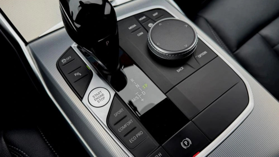 BMW Seria 3 320d xDrive Luxury Line sport-aut
