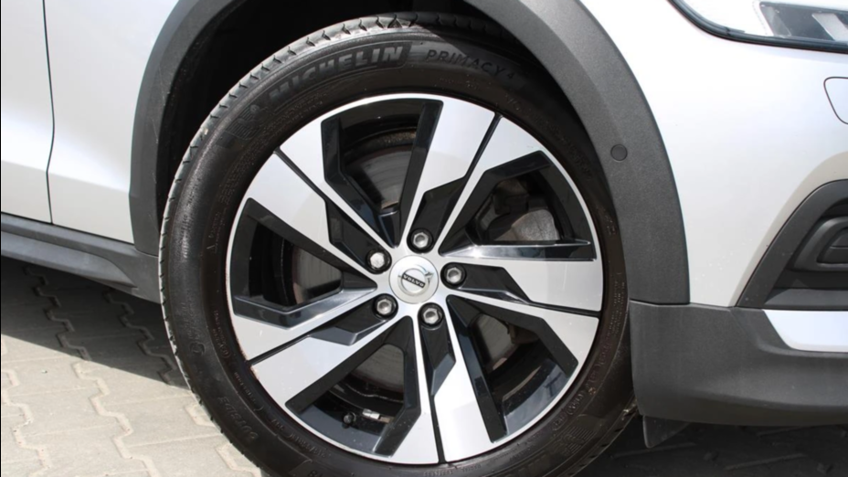 VOLVO V60 V60 CC B4 D AWD aut
