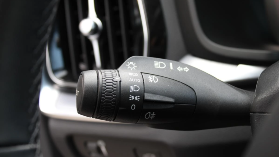 VOLVO V60 V60 CC B4 D AWD aut