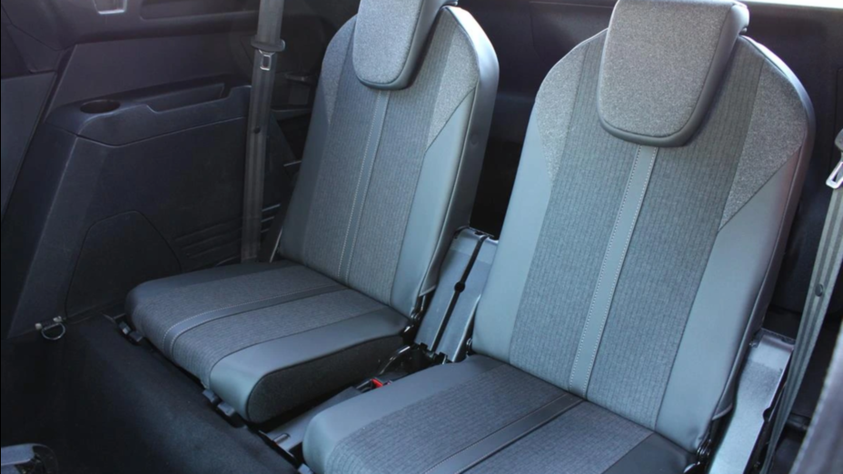 PEUGEOT 5008 5008 1.6 PureTech GT Line S&S EAT8