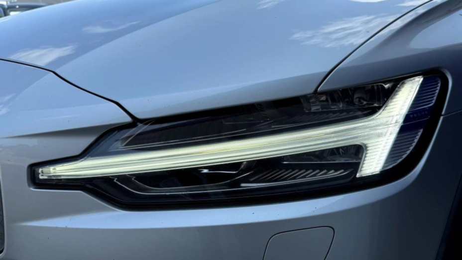 VOLVO V60 V60 CC Pro B4 D AWD aut