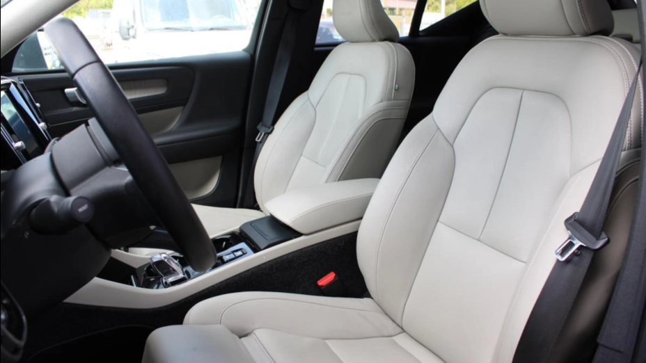 VOLVO XC40 XC40 D4 AWD Inscription aut