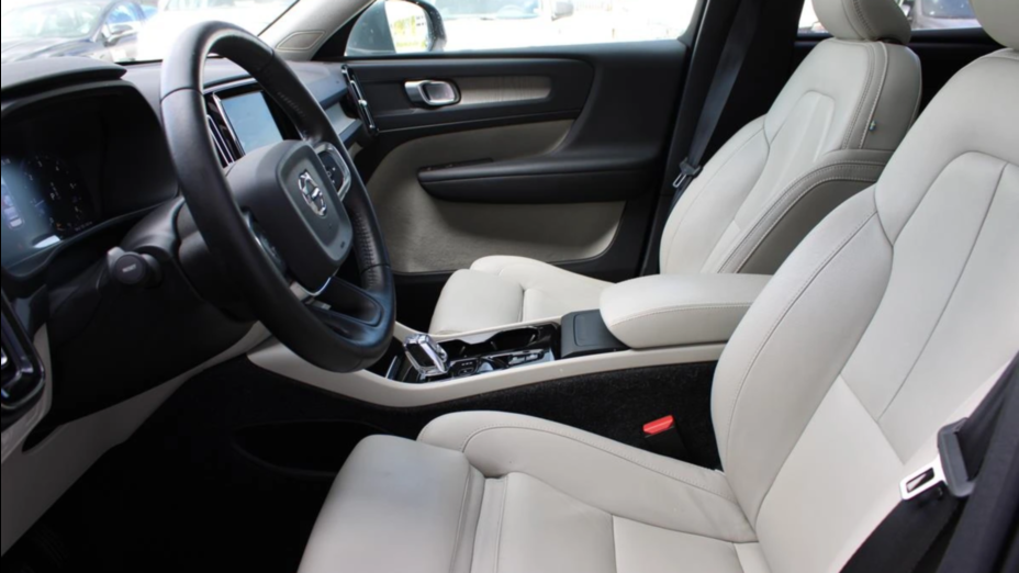 VOLVO XC40 XC40 D4 AWD Inscription aut