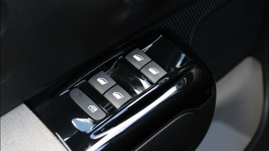 CITROEN C3 C3 1.2 PureTech Shine S&S