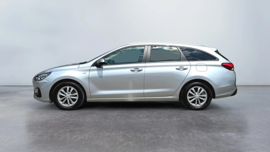 HYUNDAI i30 i30 1.5 DPI Classic +