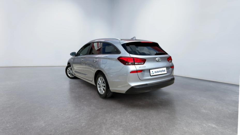 HYUNDAI i30 i30 1.5 DPI Classic +